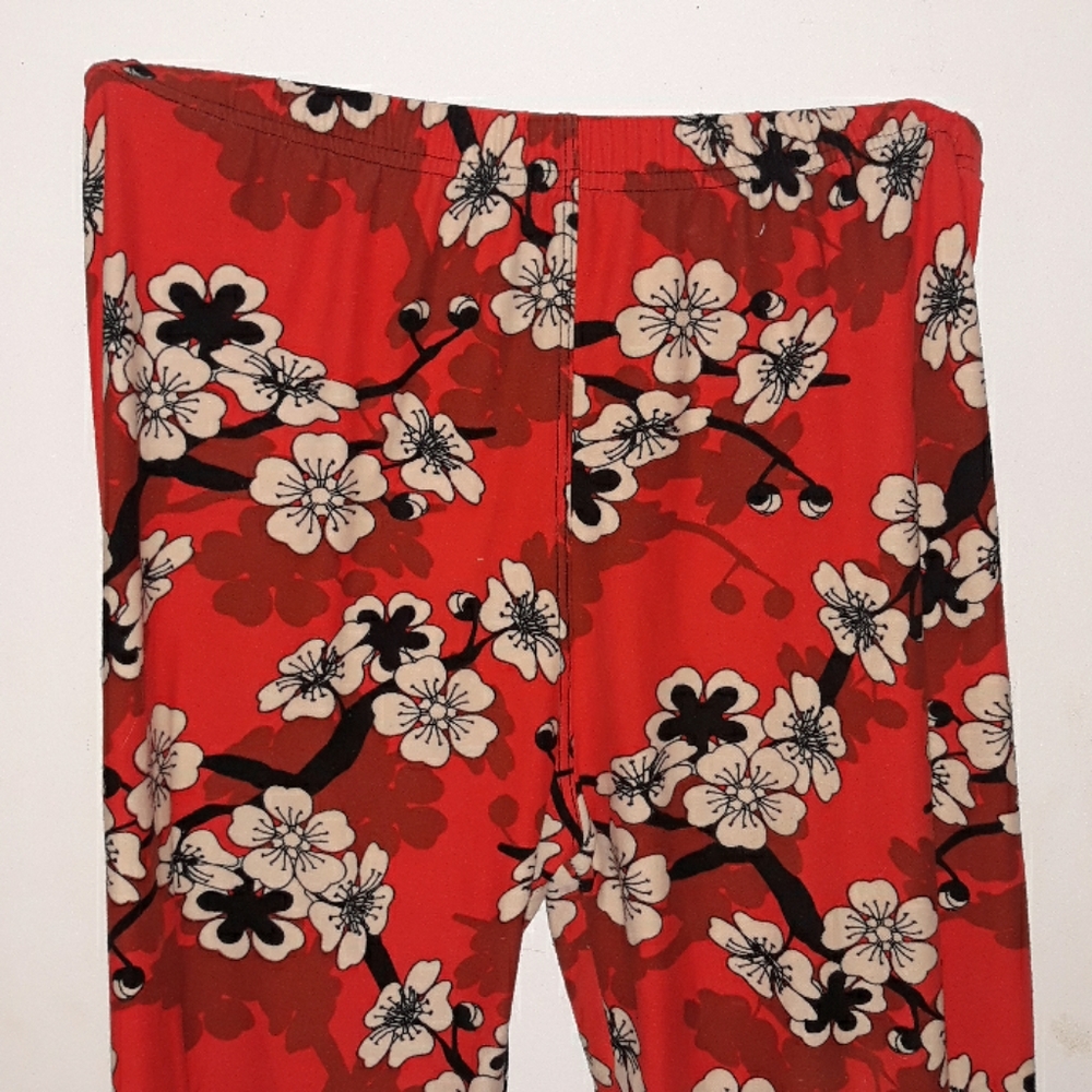 Patterned leggings